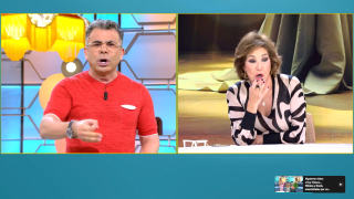 Jorge Javier Vázquez no se calla y lanza un dardo a Ana Rosa en pleno directo: Aquí de rojo y lo que sigue