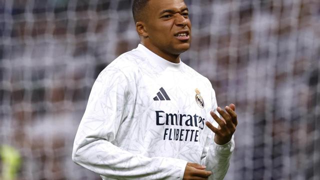 Kylian Mbappé, en un calentamiento con el Real Madrid