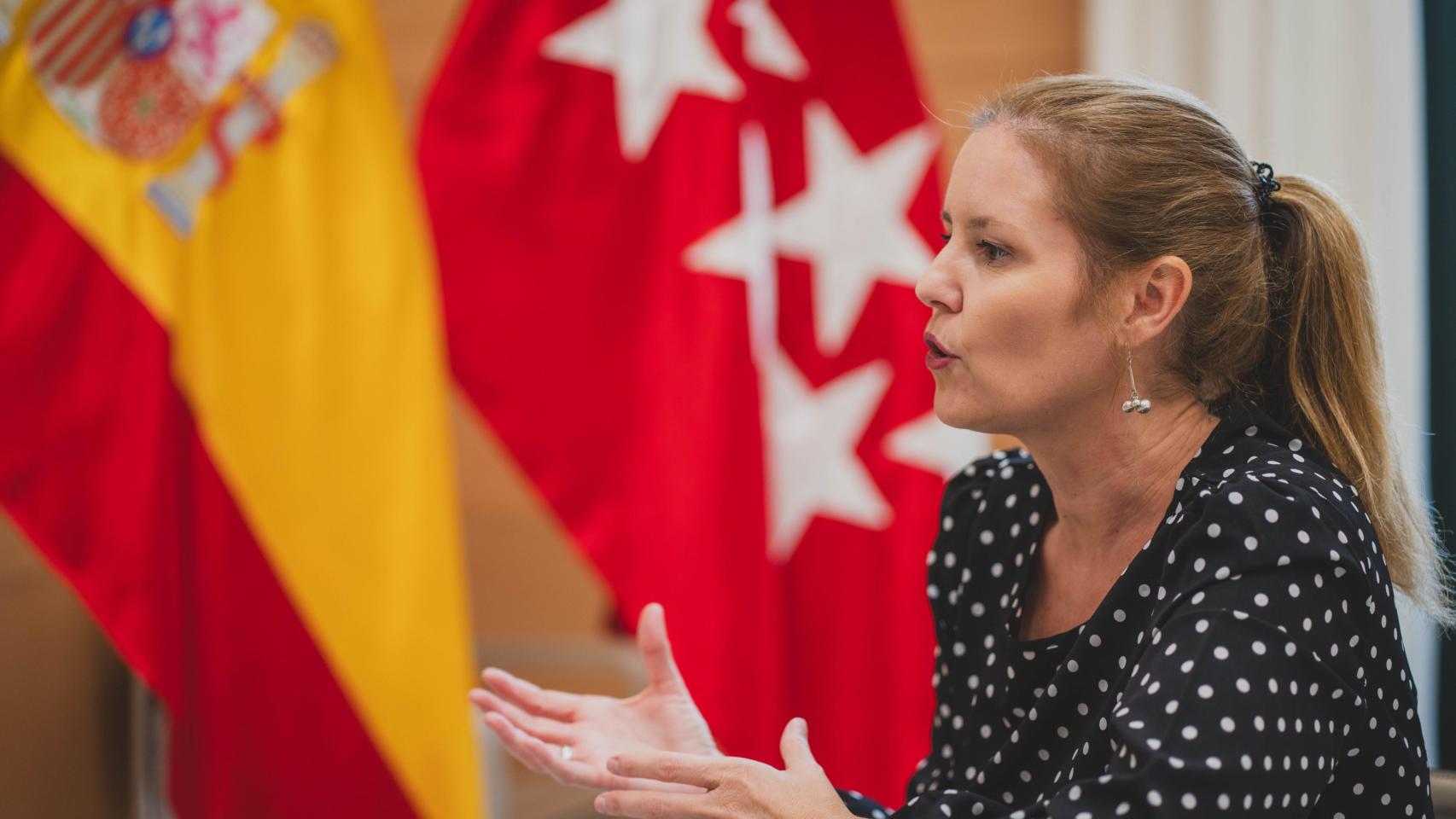 La consejera Ana Dávila durante una entrevista con El Español.