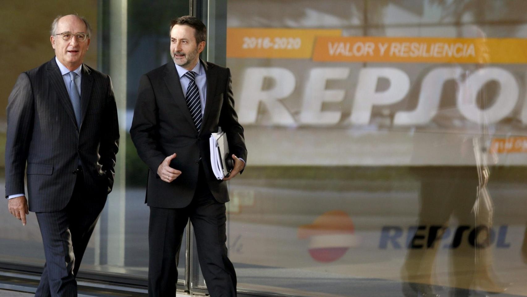 El presidente de Repsol, Antonio Brufau, y su consejero delegado, Josu Jon Imaz.