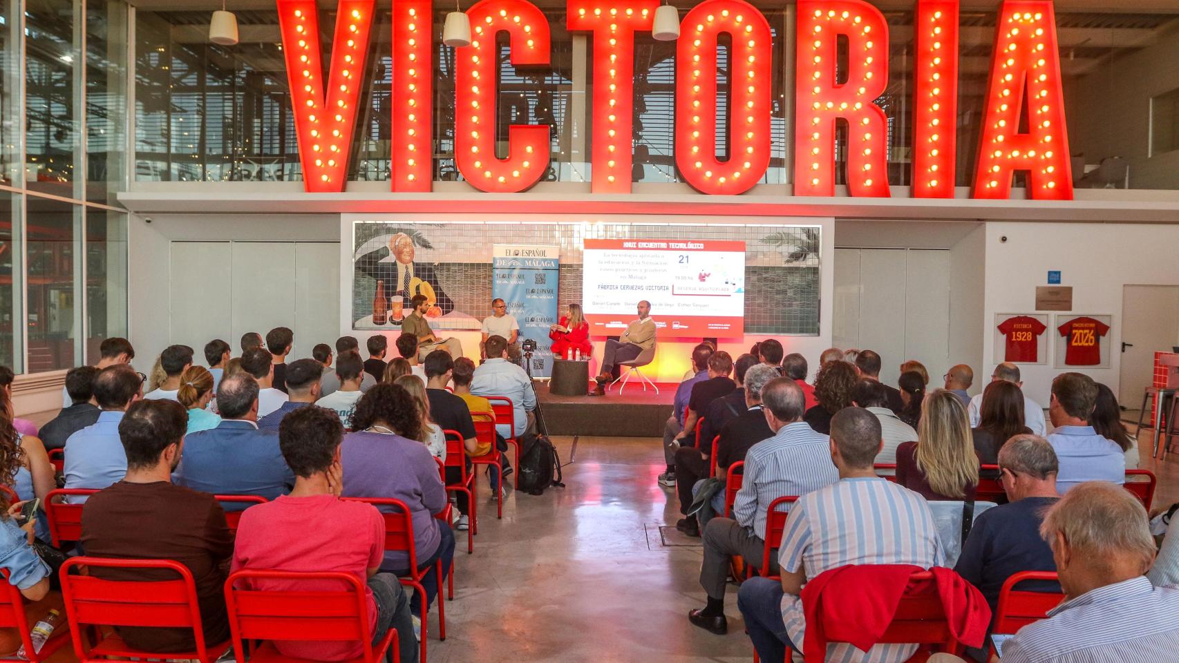 Así fue el XXVI Encuentro Tecnológico de EL ESPAÑOL de Málaga en Cervezas Victoria