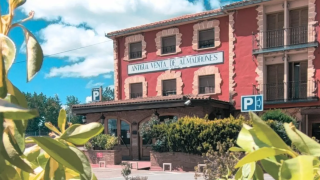 Fachada de un restaurante.