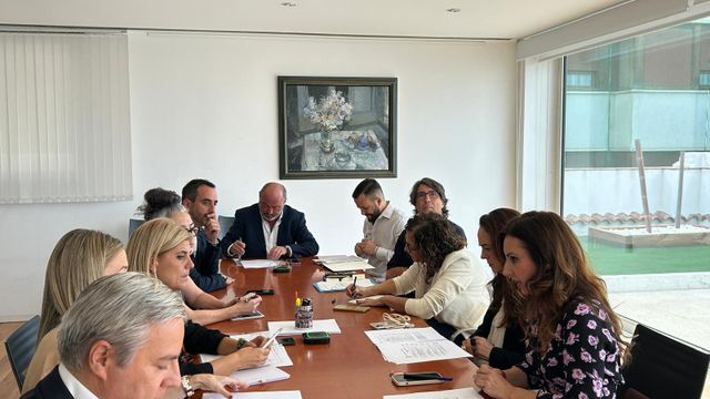 La junta rectora del patronato en la reunión mantenida este miércoles.
