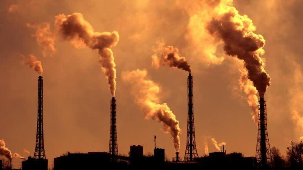 Contaminación de una fábrica.