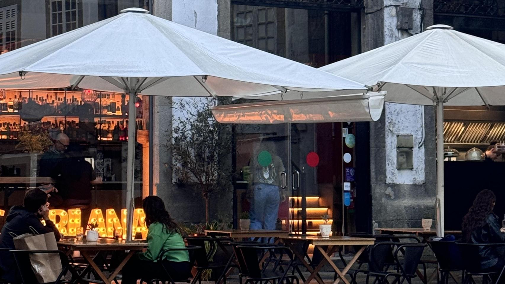 Exterior A Carrilana.