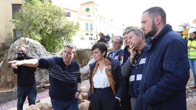 Santiago Cabañero, este miércoles en Letur junto a la ministra Isabel Rodríguez y el presidente Emiliano García-Page.