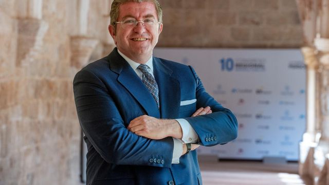 Isidoro Alanís, Patrono de Honor de Siega Verde