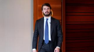 El portavoz del Grupo Vox, Juan García-Gallardo, durante la segunda sesión del pleno de las Cortes de Castilla y León