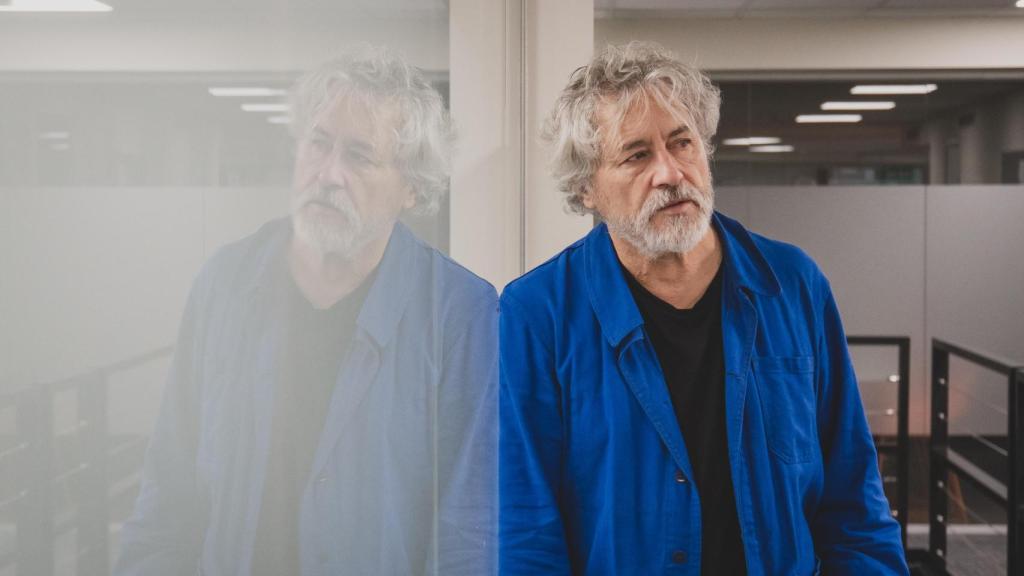 Manuel Rivas durante la entrevista con EL ESPAÑOL | Porfolio.