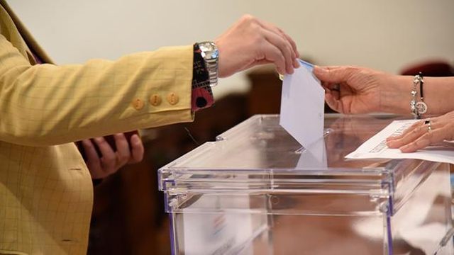 Votación en la USAL
