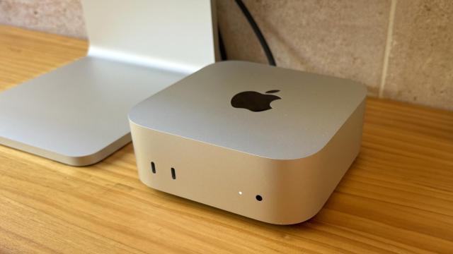 Mac mini M4.