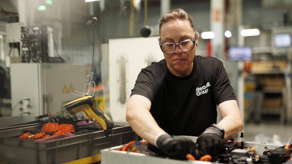 Un trabajador de la factoría de Renault en Valladolid