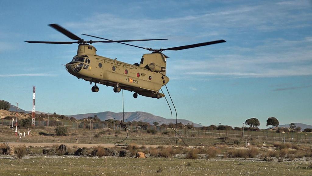 Helicóptero Chinook de las FAMET