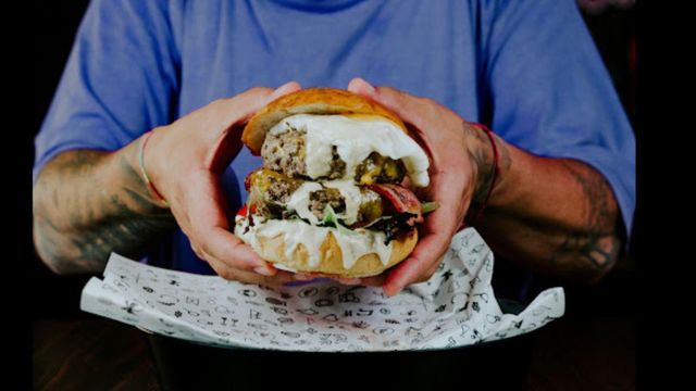 La Folie presenta atrevidas recetas de hamburguesas.