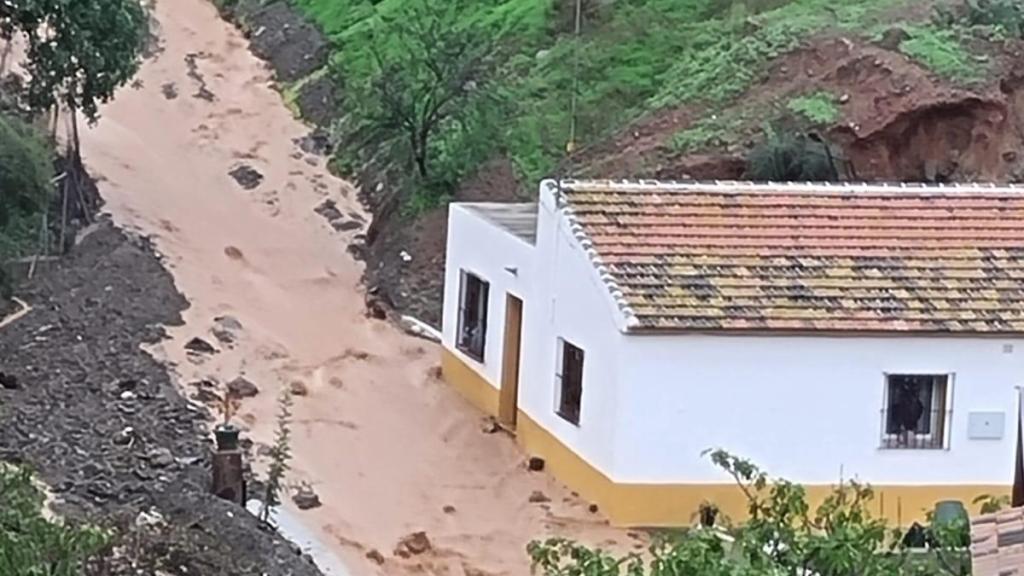 Fotos del paso de la DANA por la pedanía de Barranco del Sol, en Almogía (Málaga)