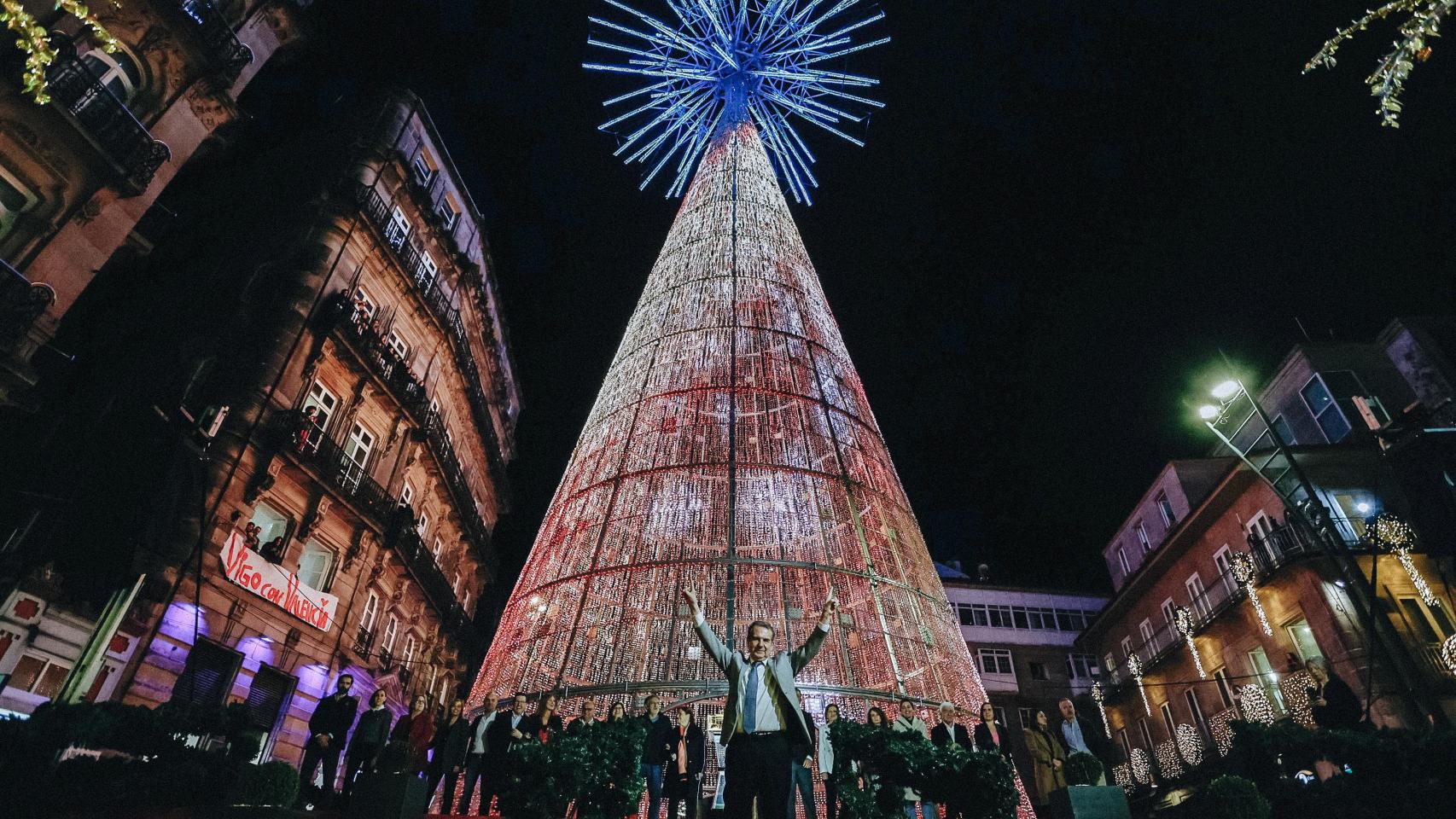 Galeria de fotos del encendido de las luces de Navidad de VIgo 2024