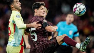 Mikel Merino, durante el partido frente a Dinamarca.