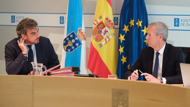Rueda y Diego Calvo, durante la reunión del Consello de la Xunta.