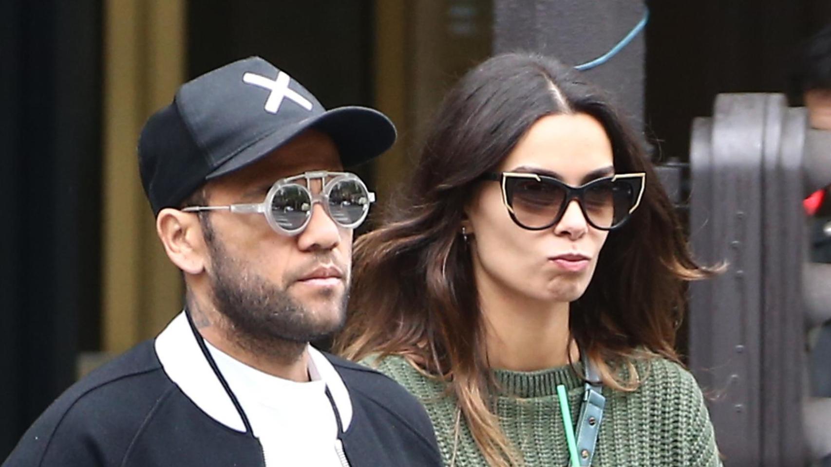 Joana Sanz y Dani Alves en una imagen de archivo.