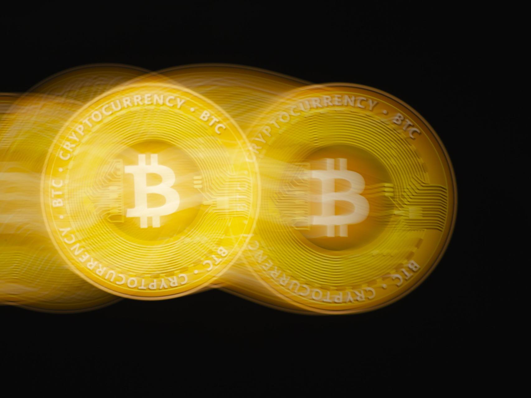 BlackRock analiza abrir la inversión en bitcoin a los clientes europeos en  2025