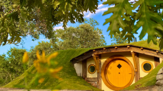 Una de las preciosas casas de la aldea hobbit
