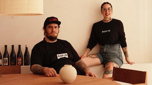 Safe Cruz y Aida González, en su restaurante Gofio.