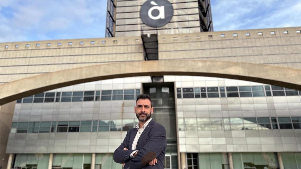 Ivan Esteve cuando era el director de informativos de À Punt.