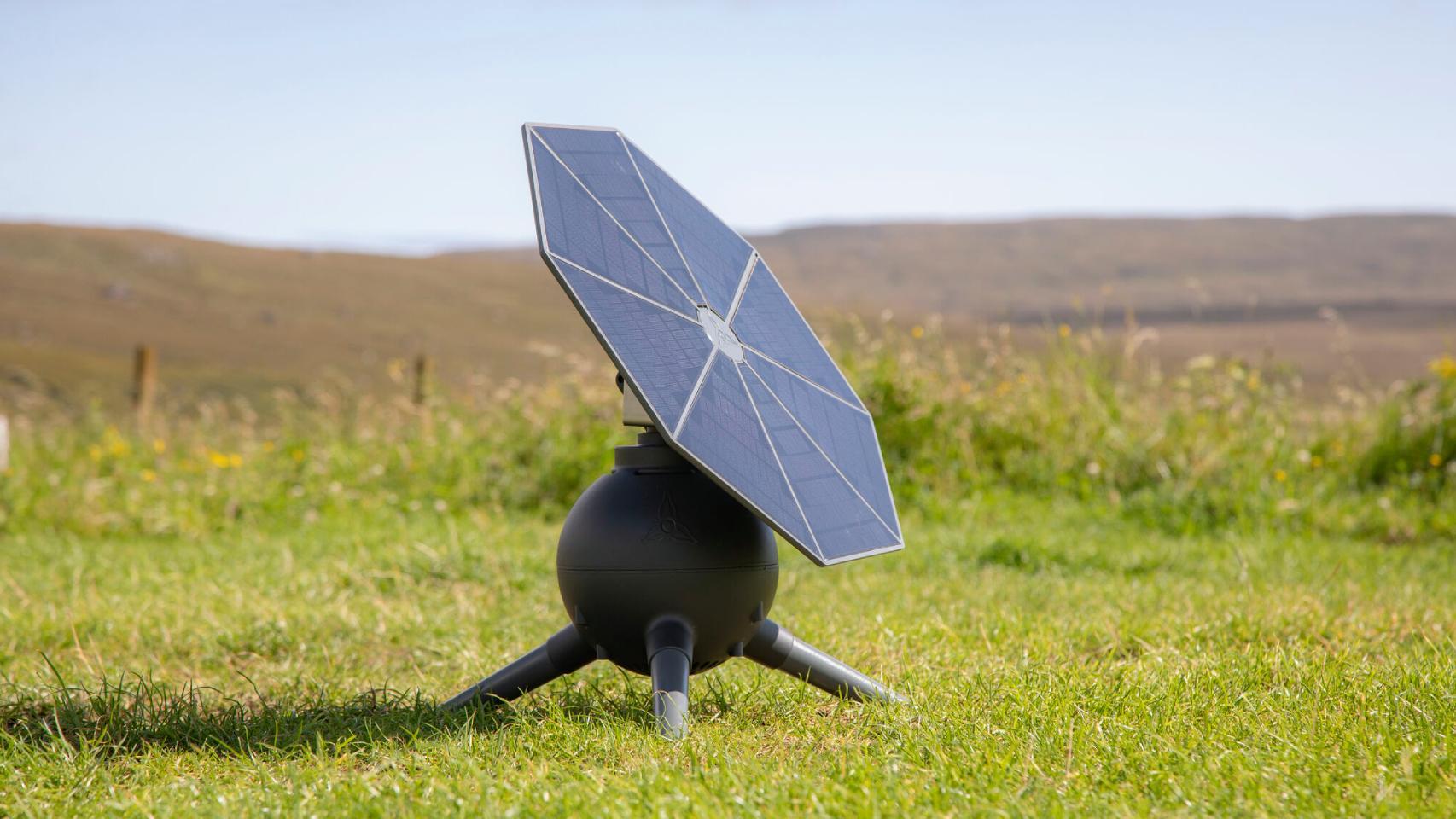 Los paneles solares y seguidor de Iris Solar