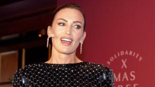 Nieves Álvarez presentando la gala