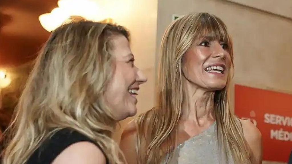 Begoña Gómez con Cristina Álvarez (izq) y Reyes Maroto (der) en febrero de este año.