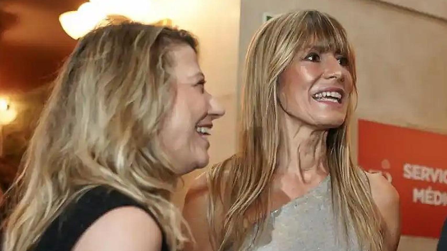 Begoña Gómez con Cristina Álvarez, en una imagen de archivo.