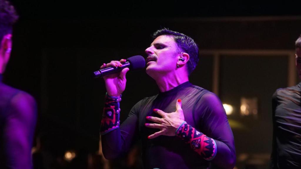 Rodrigo Cuevas en concierto.