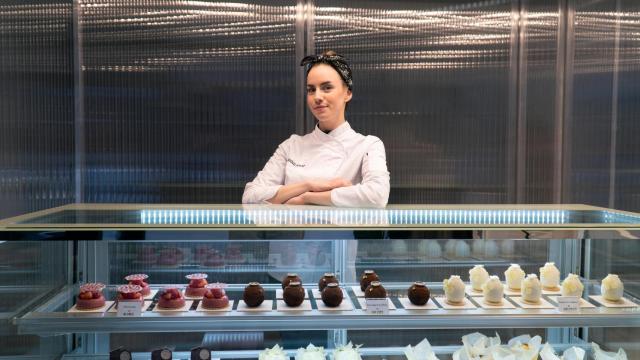 Irene Amat en su pastelería.