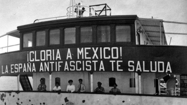 Barco de exiliados republicanos.