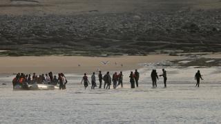 Foto de archivo de llegada de inmigrantes a Reino Unido a través del Canal de la Mancha