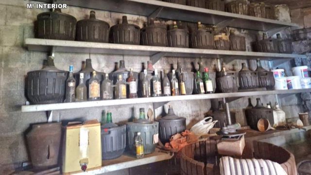 500 litros de orujo y un alambique no declarado en Salvaterra (Pontevedra).