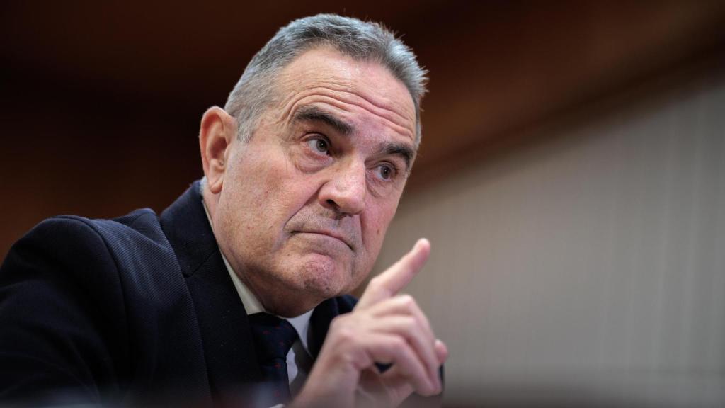 El vicepresidente para la reconstrucción de Valencia, Francisco José Gan Pampols, en su despacho. Biel Aliño