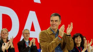 El secretario general del PSOE Pedro Sánchez en la inauguración del 41 Congreso Federal del PSOE, con la ministra de Igualdad, Ana Redondo, detrás a su izquierda