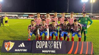 Imagen de grupo del Barbastro.