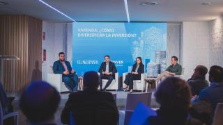 Rubén Escudero (EL ESPAÑOL-Invertia); Enrique Sánchez-Rey (Bestinver Activos Inmobiliarios); Ofelia Núñez (CBRE) y Alberto Alcázar (IE Business School).