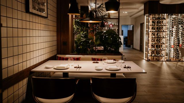 El discípulo de Eneko Atxa que triunfa a las afueras de Bilbao con alta cocina peruana y producto vasco