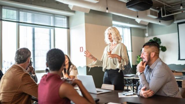 Las empresas superan las barreras de género rompiendo el 'techo de cristal'.