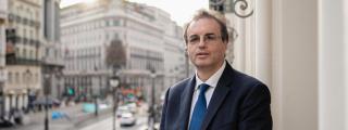 Francisco Serrano, presidente de Ibercaja, posa para EL ESPAÑOL-Invertia.