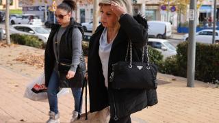 Terelu Campos, muy enfadada, llega a la casa de Alejandra Rubio y se encara con la prensa: Esto no me parece normal