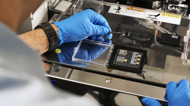 Detalle de una prueba en el laboratorio de IBM.