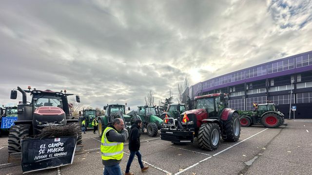 Los tractores vuelven a salir a las calles de Valladolid para exigir precios justos