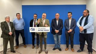 José Julián Gregorio, en rueda de prensa junto a los alcaldes de los municipios de la autovía A-5.