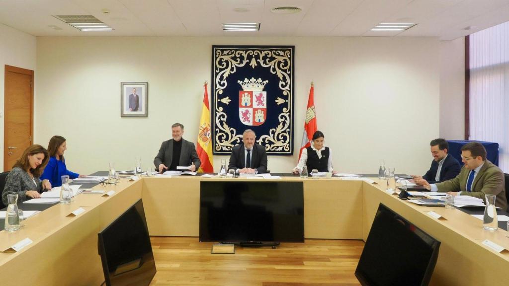 Imagen de archivo de una Mesa de las Cortes celebrada diciembre de 2024.