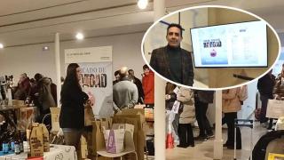 El mercado navideño de la Diputación y Moisés Santana