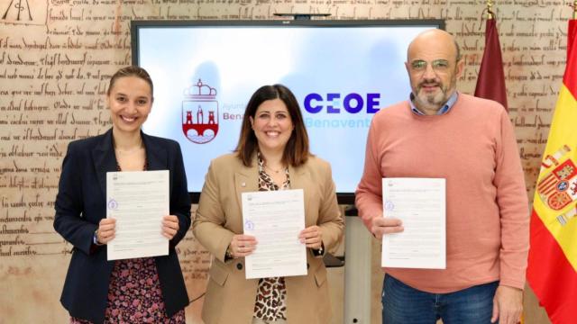 Firma del convenio de colaboración entre el Ayuntamiento de Benavente y la CEOE de Benavente